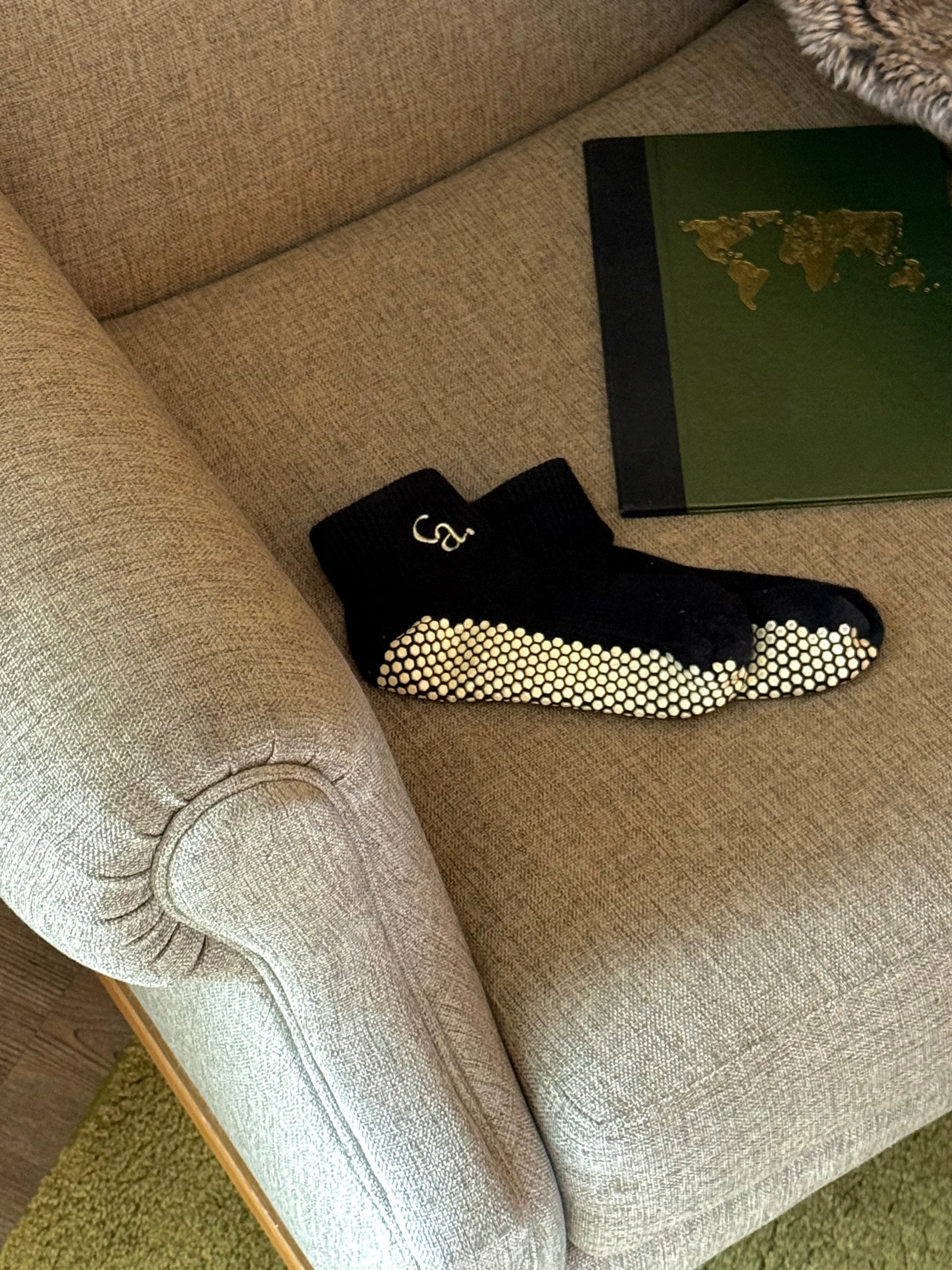 Core Atelier Ankle Grip Socks image 3